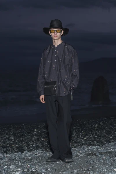 Look 29
